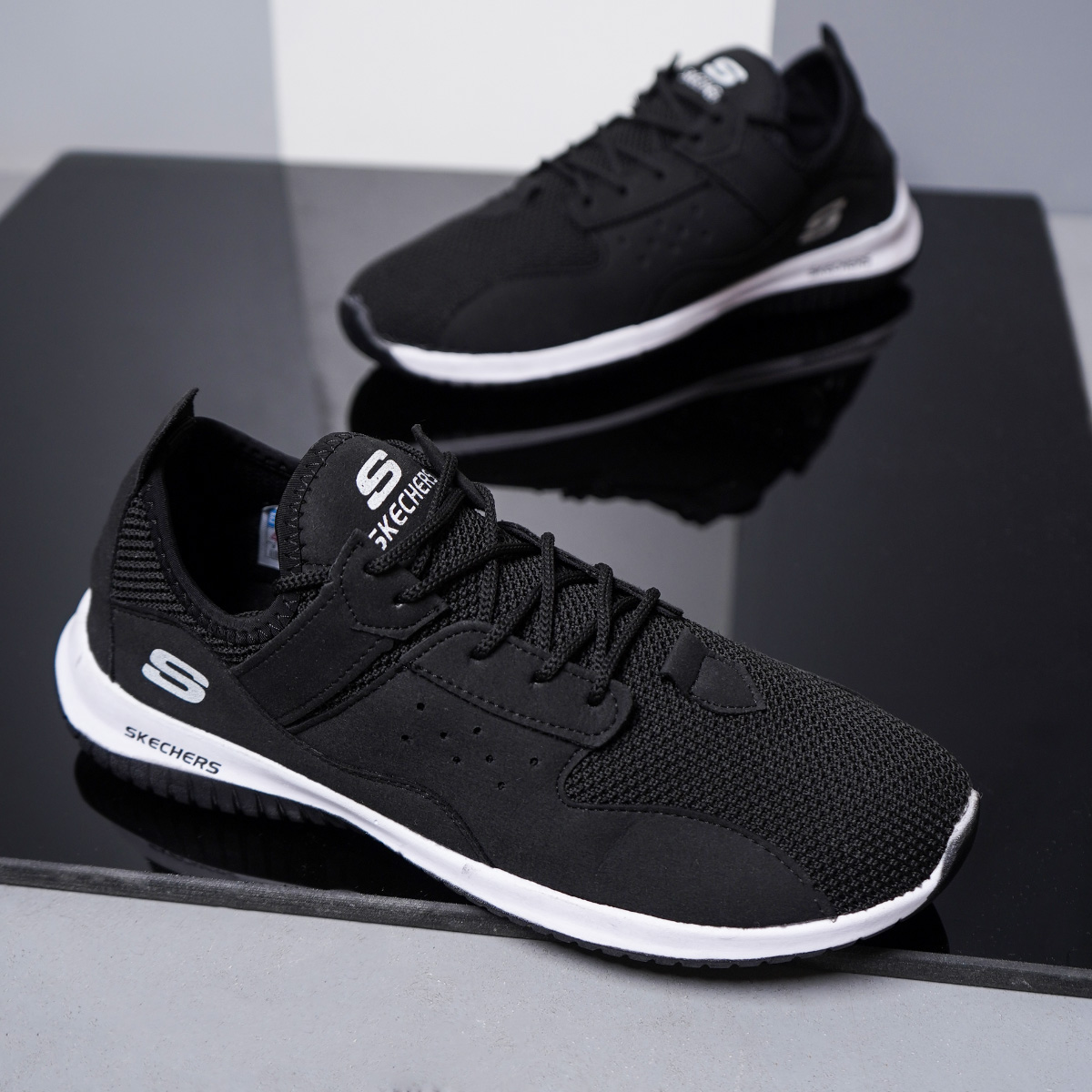 کفش مردانه SKECHERS مدل MIRAKEL رنگ مشکی