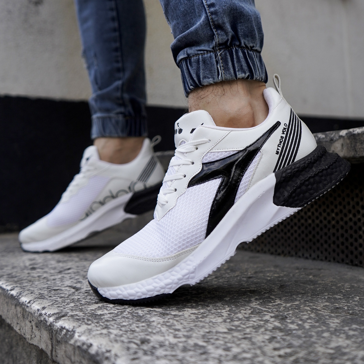 کفش مردانه Diadora مدل S500 رنگ سفید