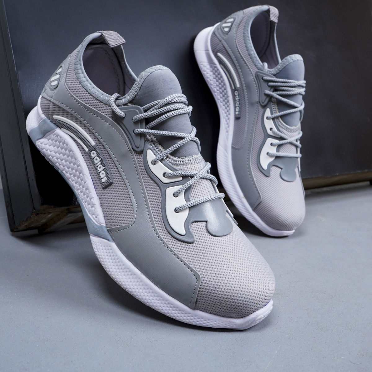 کفش ورزشی مردانه adidas طوسی مدل Broks