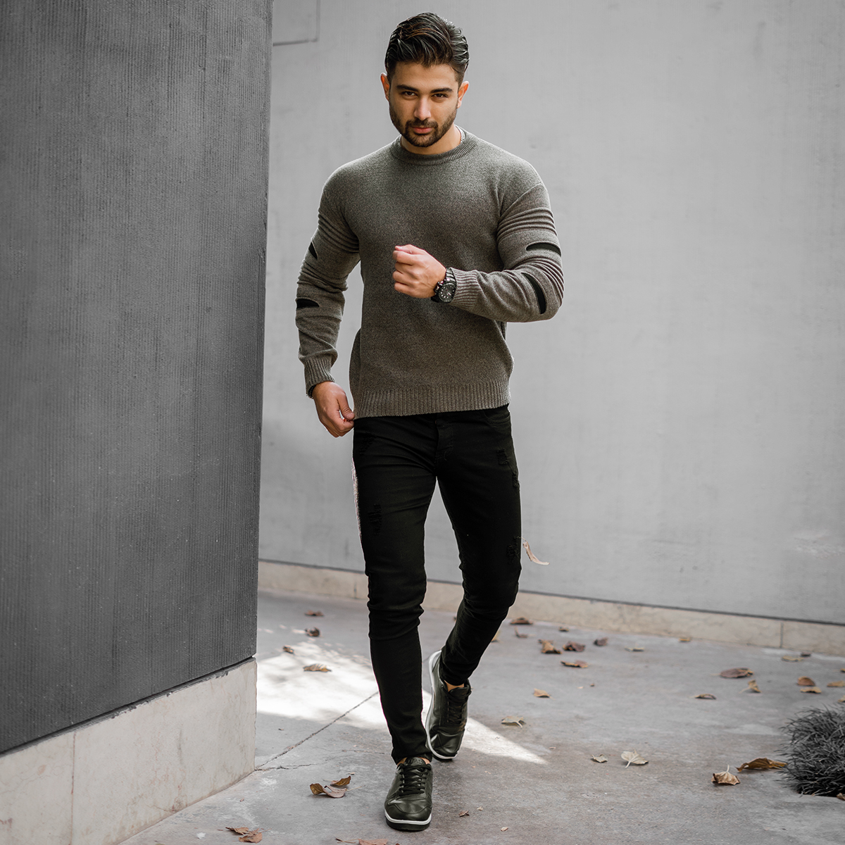 پلیور زاپ دار مردانه خاکی مدل solan