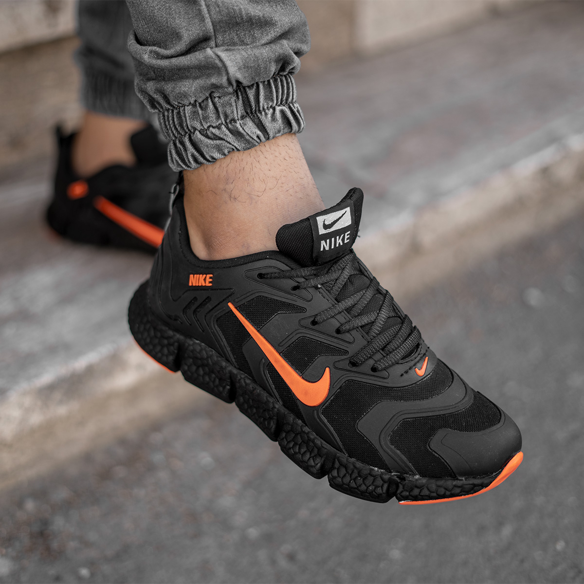کفش ورزشی Nikeمردانه مشکی مدلArax