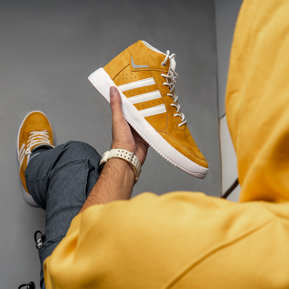 نیم بوت Adidas مردانه عسلی مدلsanil