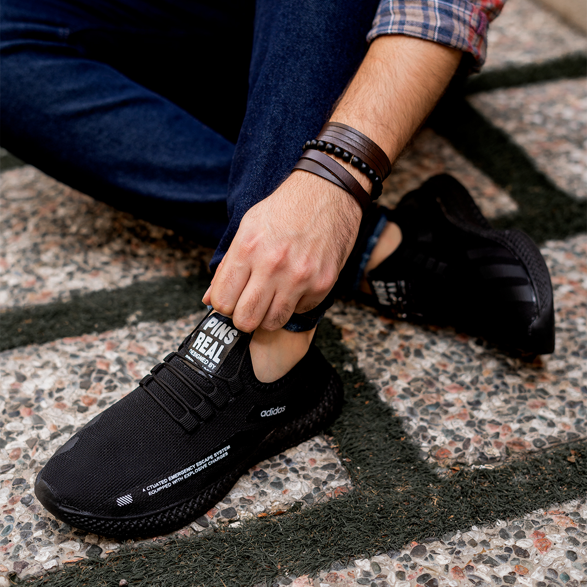 کفش ورزشی Adidas مردانه مشکی مدل Titan