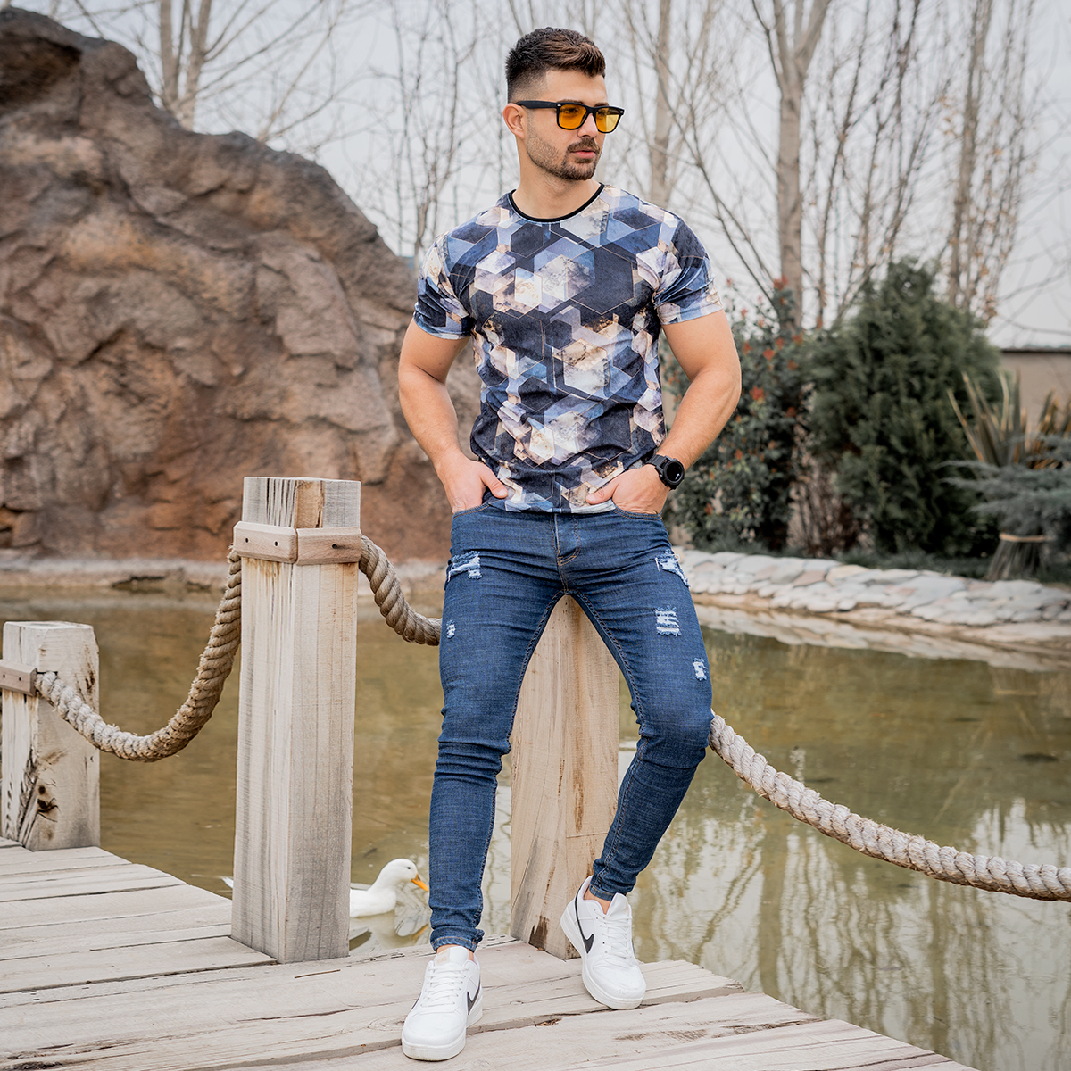 تیشرت مخمل طرحدار مردانه مدل Yani