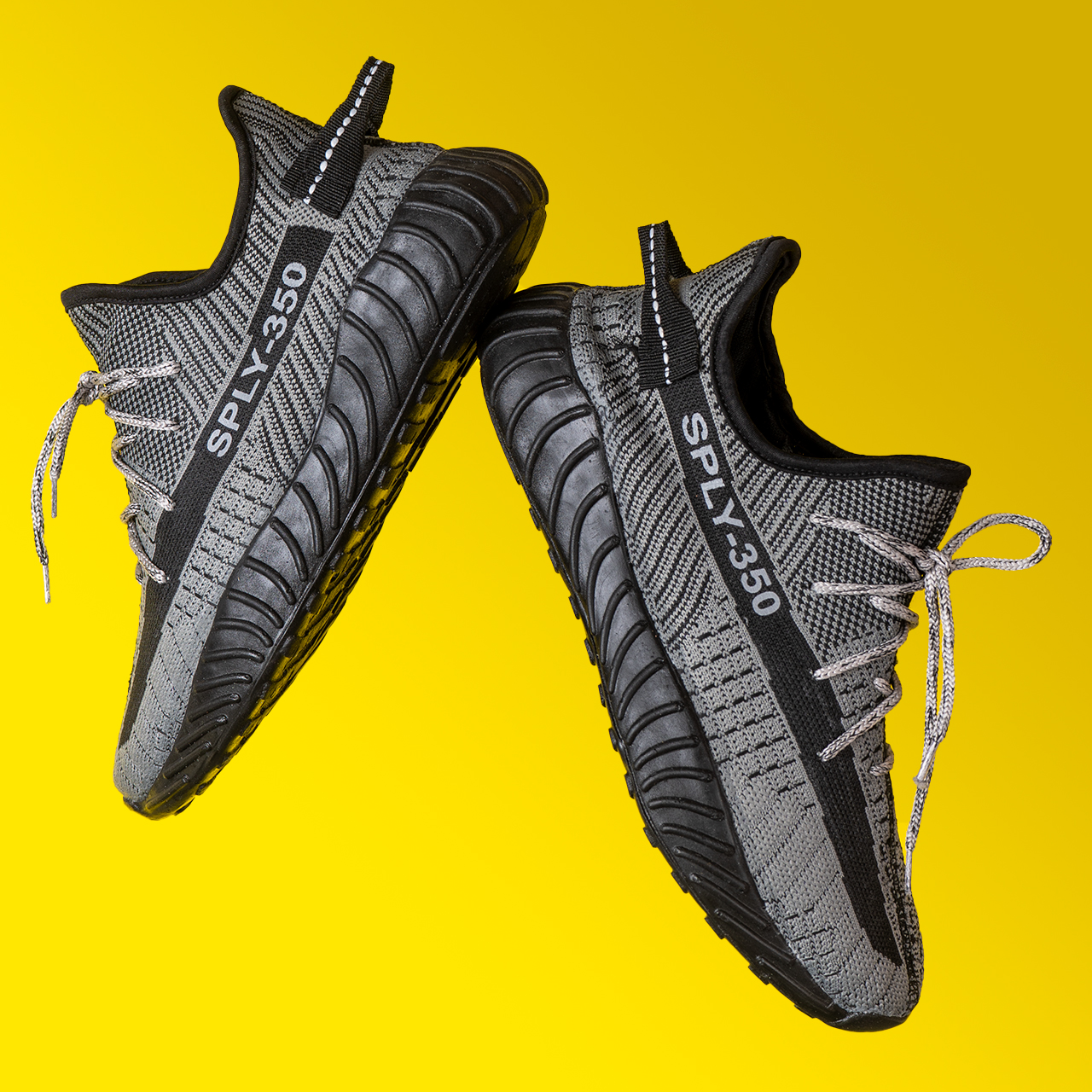 کفش Adidas طوسی مردانه مدل Yeezy 350