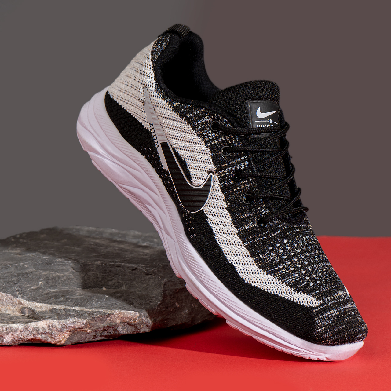 کفش ورزشی مشکی-سفید مردانه مدل Nike z