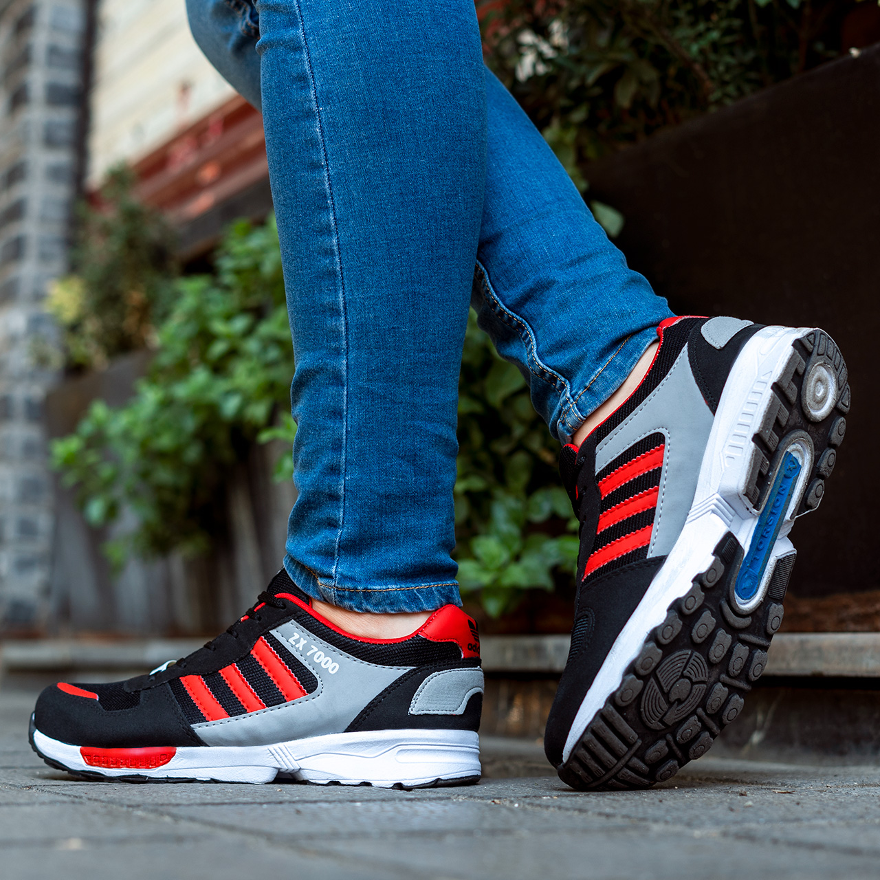 کفش ورزشی مردانه مشکی قرمز مدل ZX7000