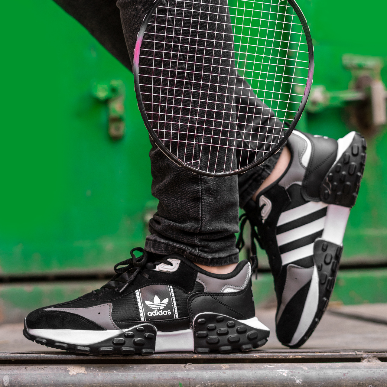 کفش ورزشی مردانه Adidas مشکی مدلSato