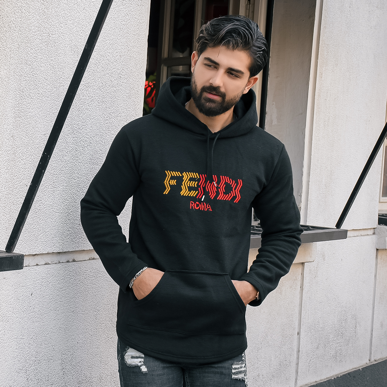 هودی مردانه Fendi مشکی مدل K90