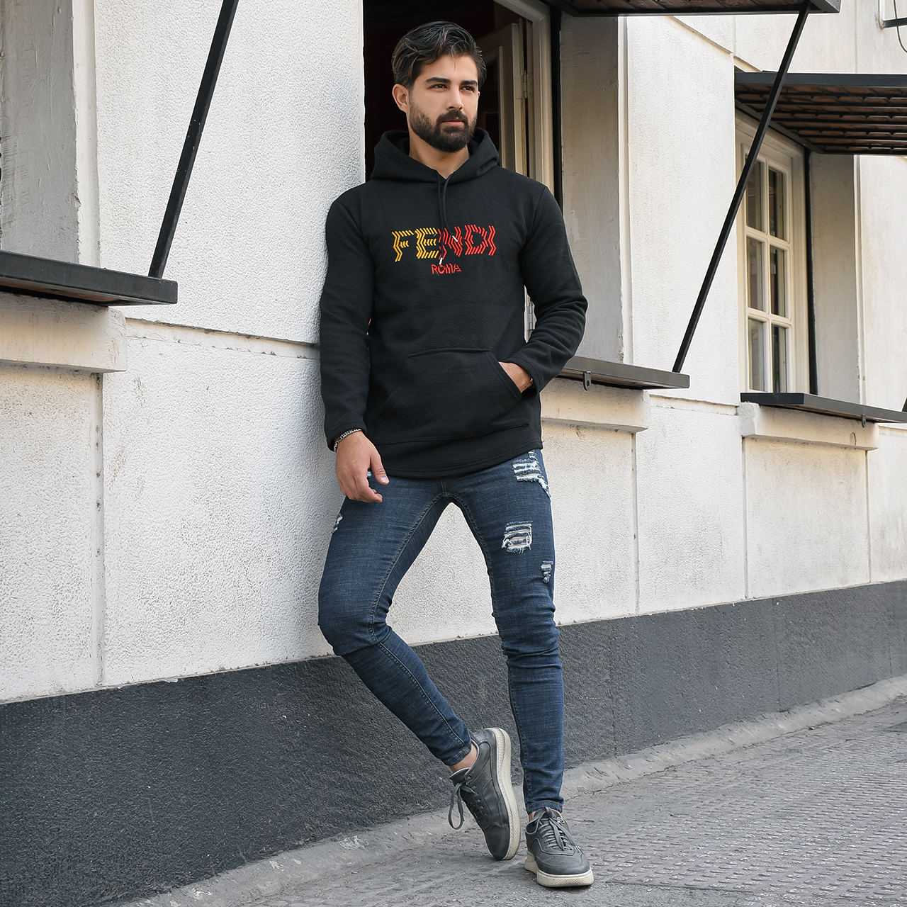 هودی مردانه Fendi مشکی مدل K90