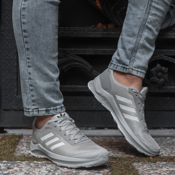 کفش ورزشی Adidas مردانه طوسی سفید مدل Matikan