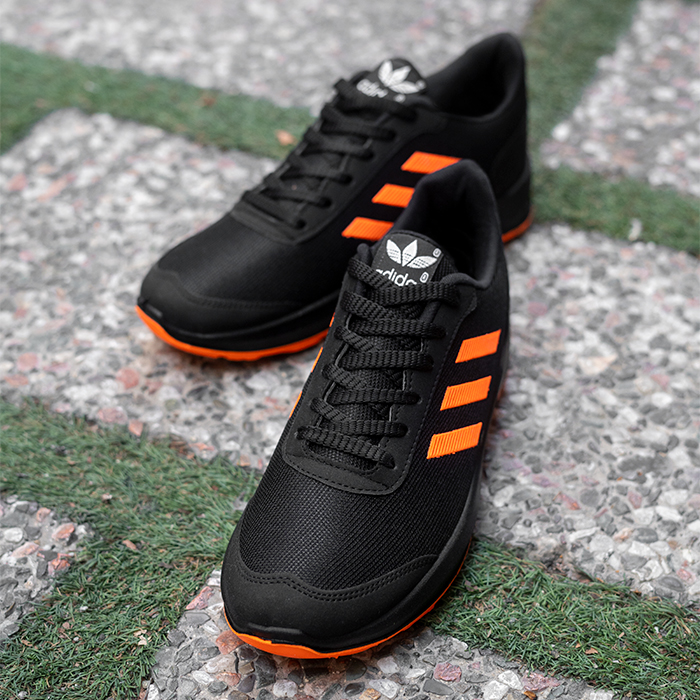 کفش ورزشی Adidas مردانه مشکی نارنجی مدل Matikan