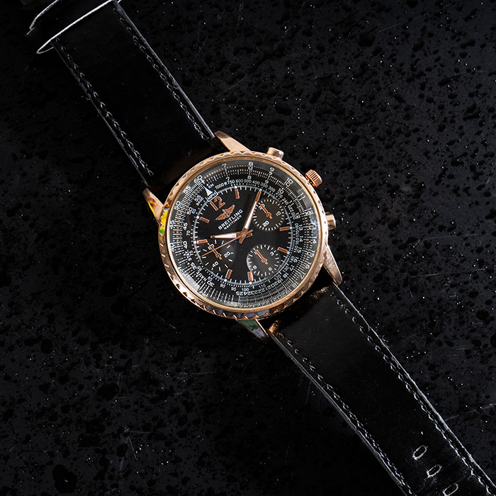 ساعت مشکی طلایی BREITLING مدل navitimer