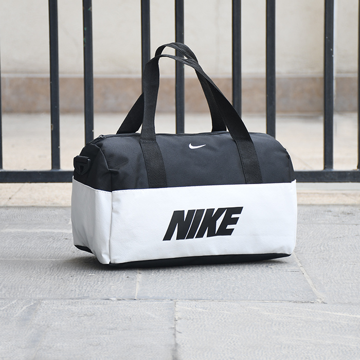 ساک ورزشی Nike مشکی سفید مدل Mahan
