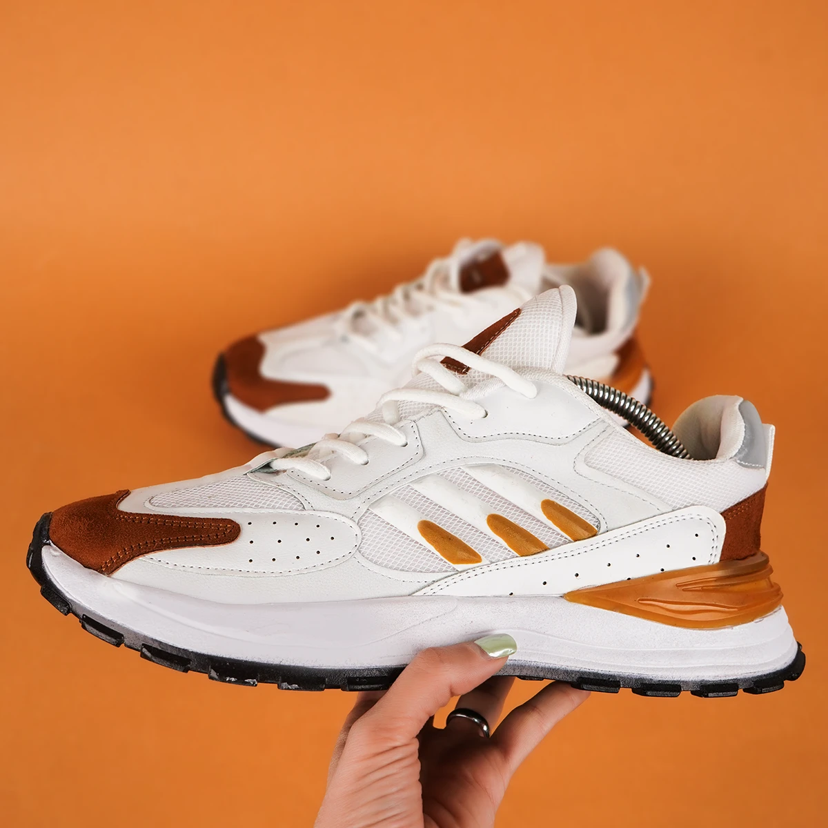 کفش ورزشی مردانه عسلی سفید Adidas مدل Toka