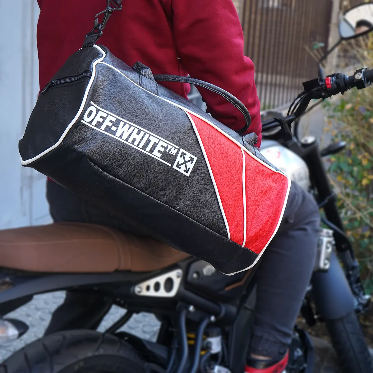 کیف ورزشی off-white مشکی قرمز مدل F90