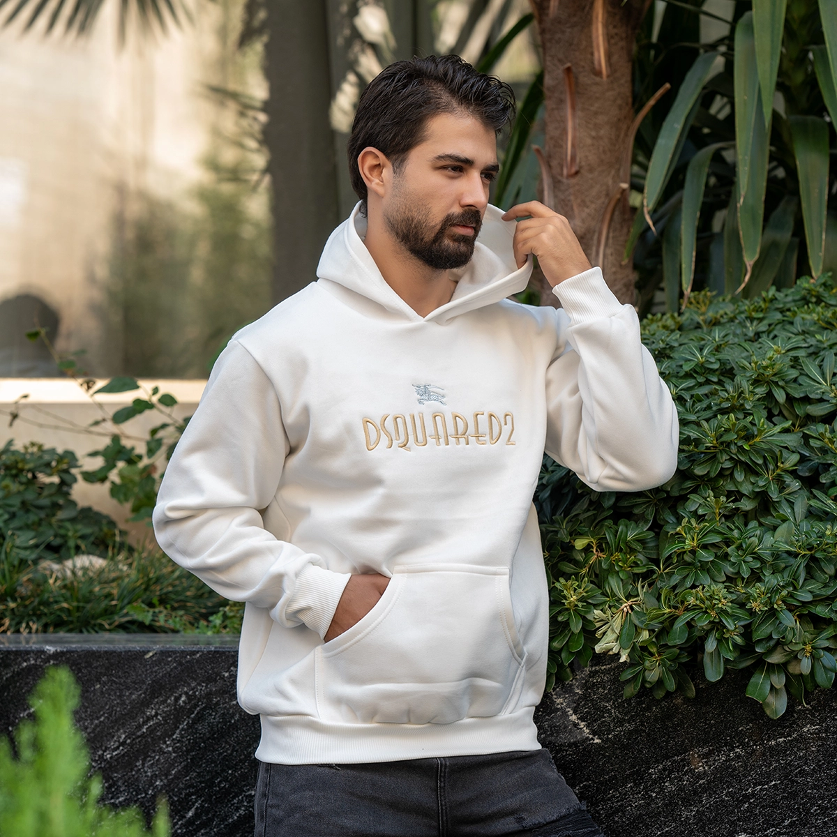 هودی مردانه سفید DSQUARED2 مدلBehrad