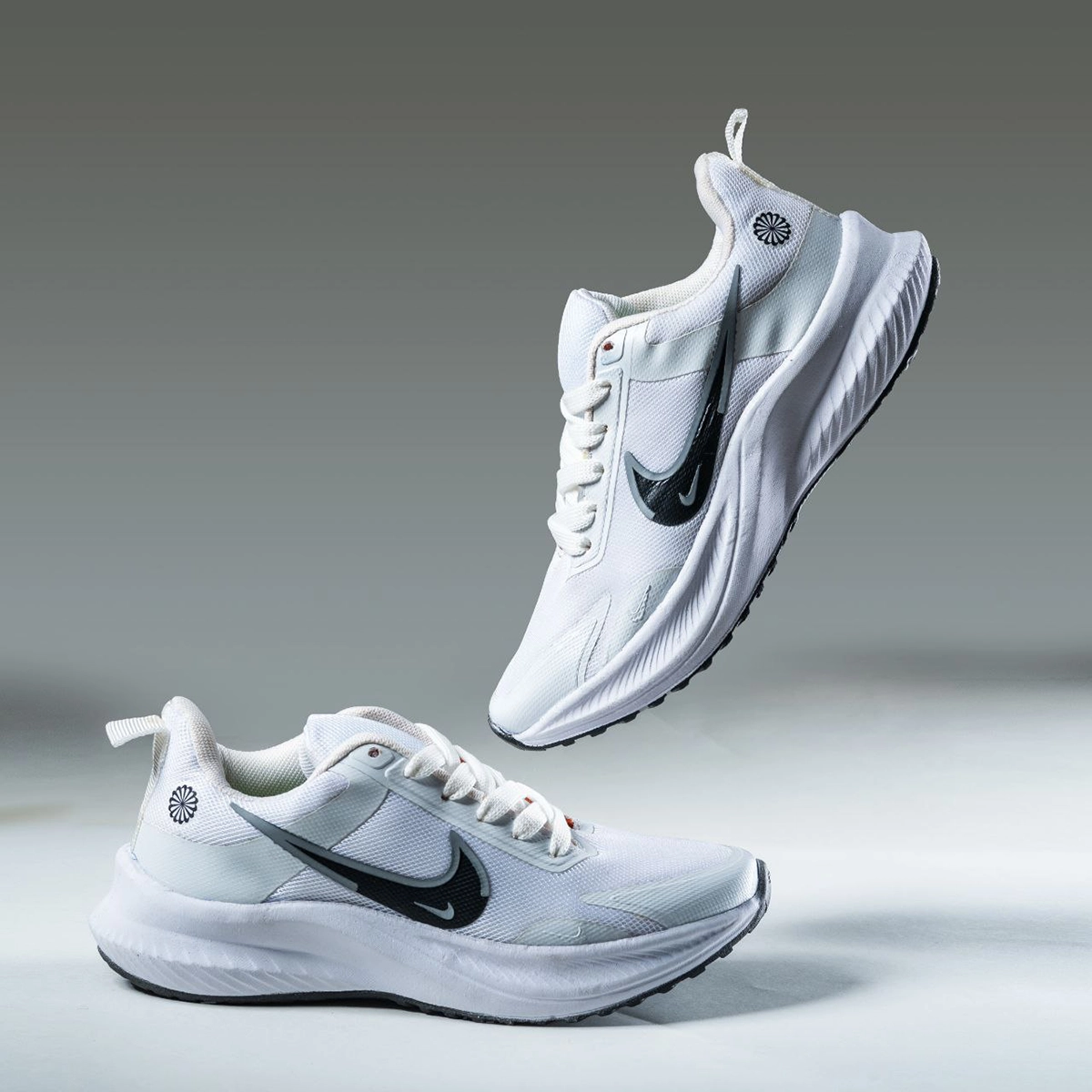 کفش ورزشی Nike زنانه سفید مدل Taban