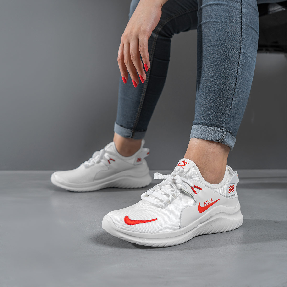 کفش ورزشی Nike دخترانه سفید مدل Sarva
