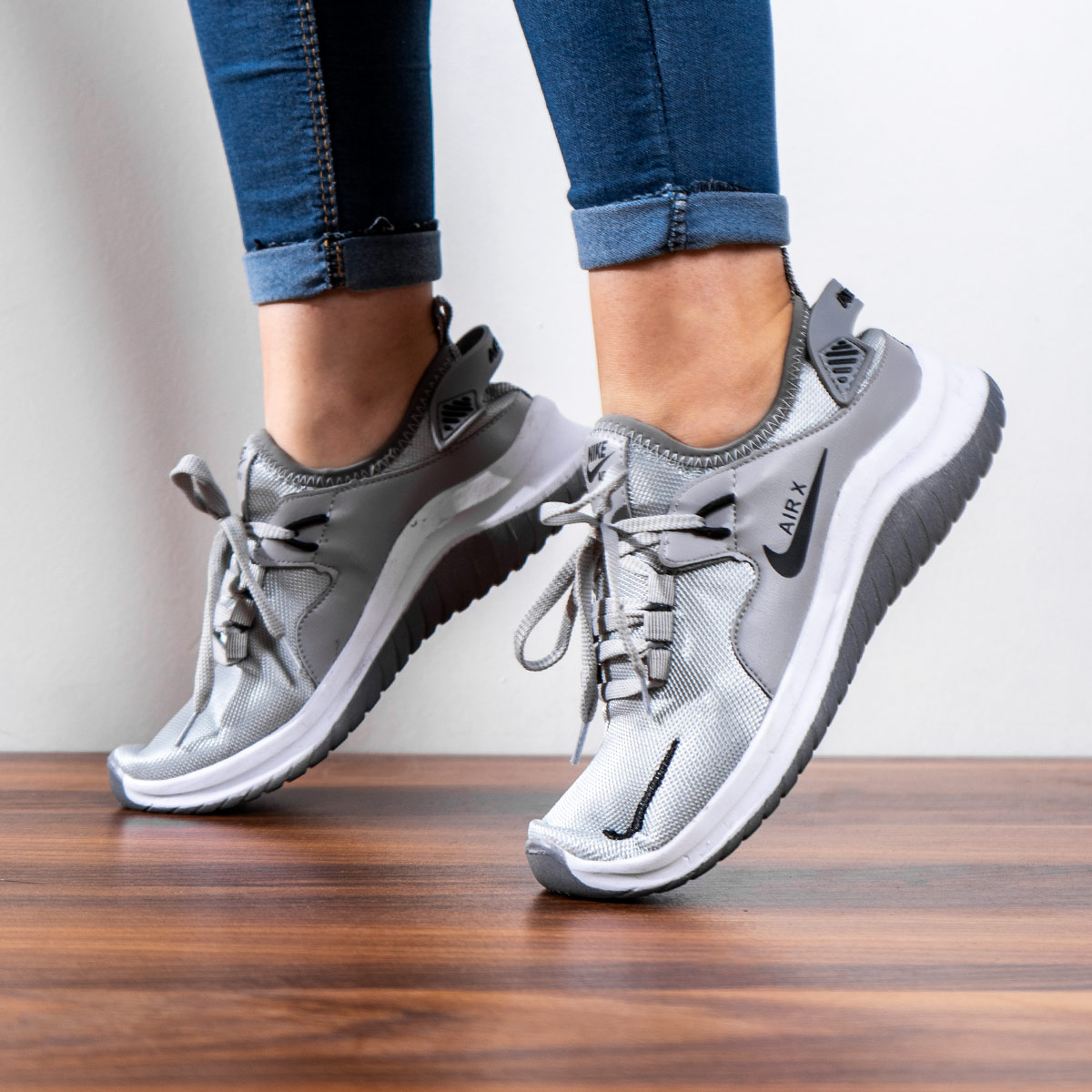 کفش ورزشی Nike دخترانه طوسی مدل Sarva