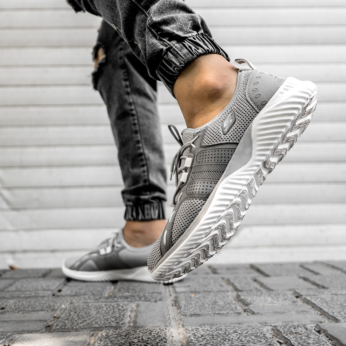کفش ورزشیSKECHERS مردانه طوسی مدل Laviz