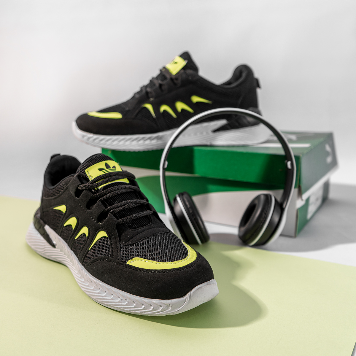 کفش ورزشی Adidas مردانه مدلVandad