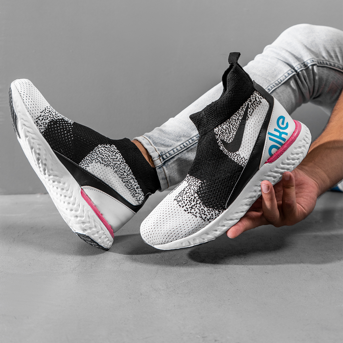 کفش ورزشی Nike مردانه مشکی سفید مدل Andranik