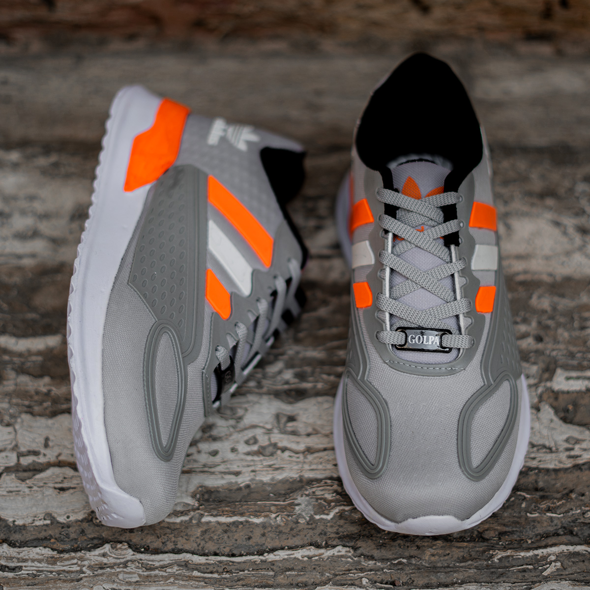 کفش ورزشی Adidas مردانه طوسی نارنجی مدل Tilda