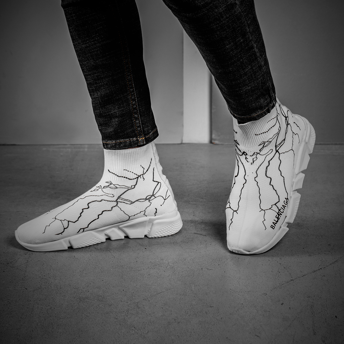 کفش ورزشی Balenciagaمردانه سفید مدلAgras