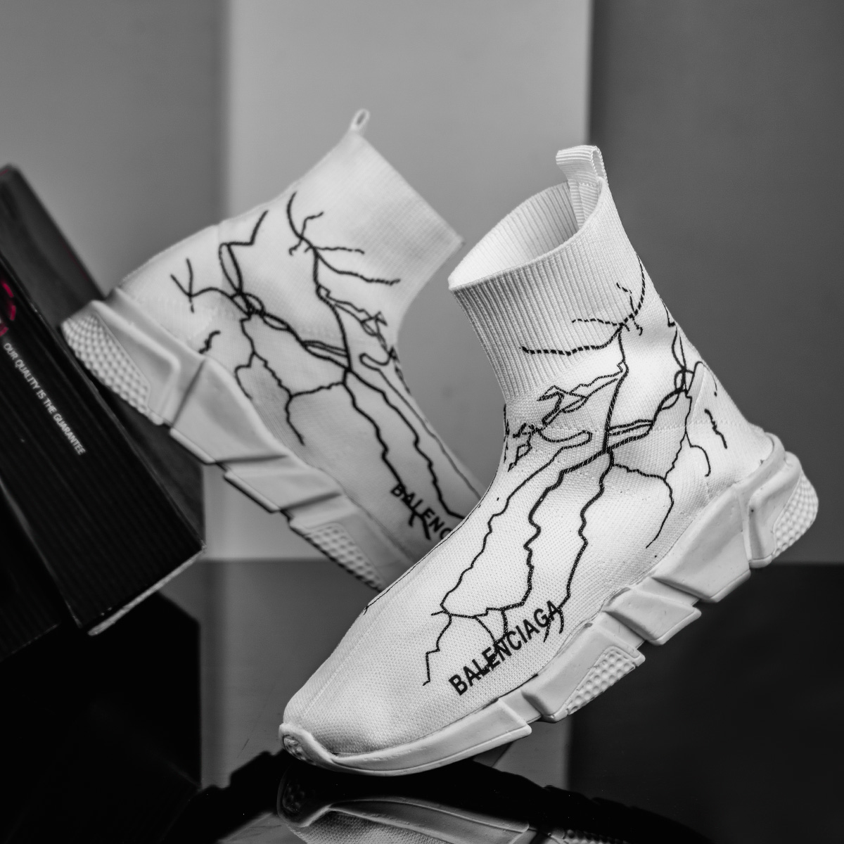 کفش ورزشی Balenciagaمردانه سفید مدلAgras