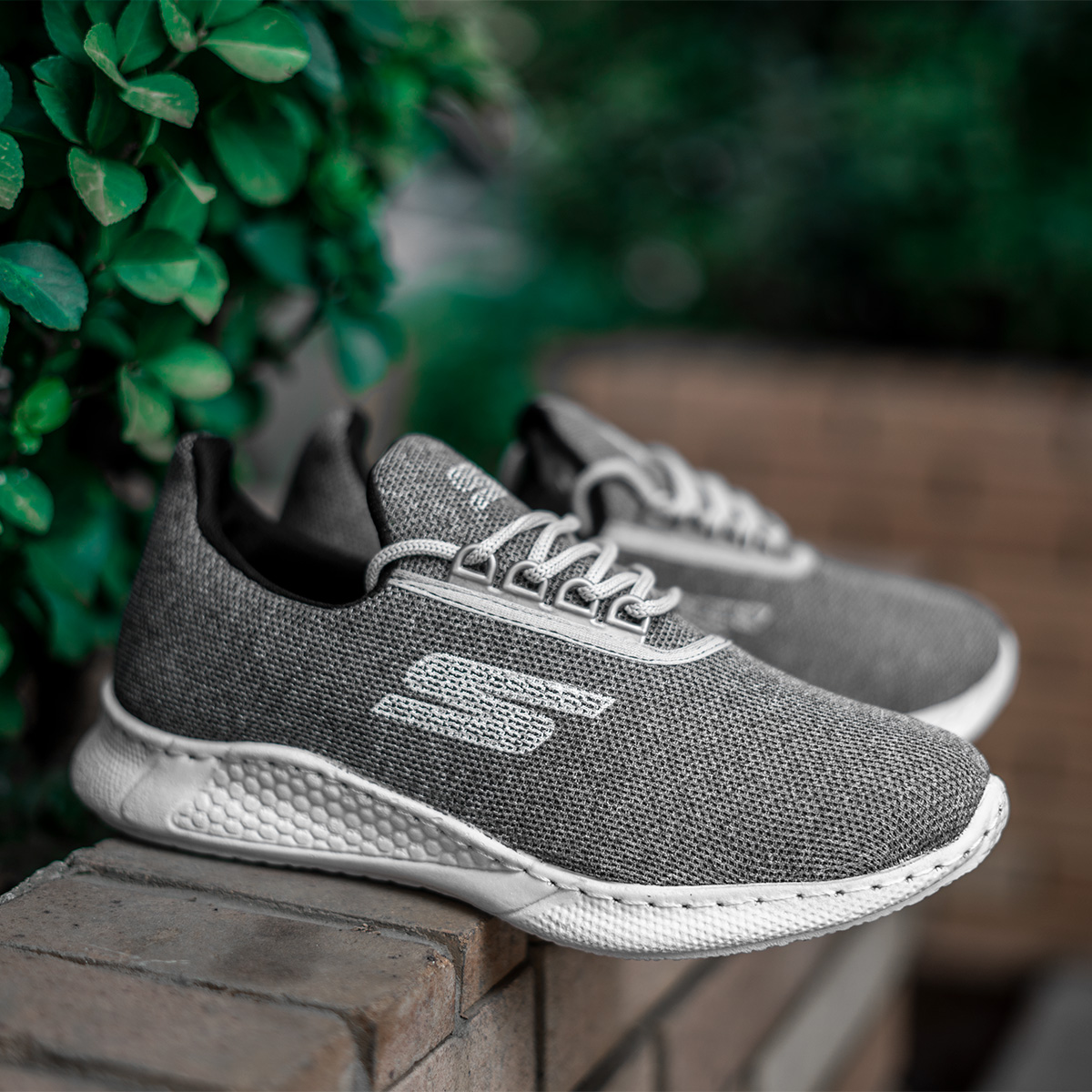 کفش ورزشیSkechers مردانه طوسی مدل Kito(T)