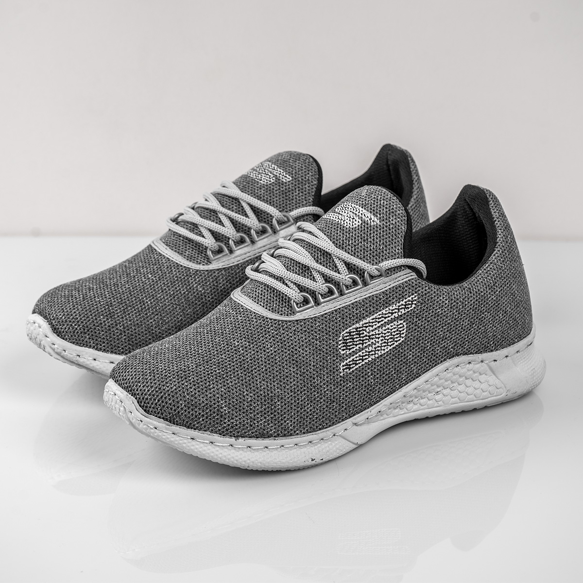 کفش ورزشیSkechers مردانه طوسی مدل Kito(T)
